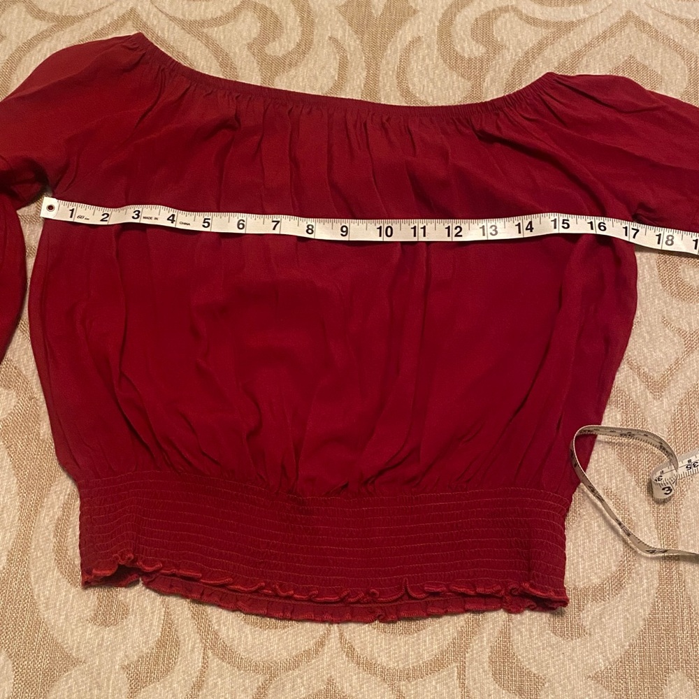 Chic Living Doll Off-Shoulder Top - Size Small - 100% Rayon - Picture 6 of 8